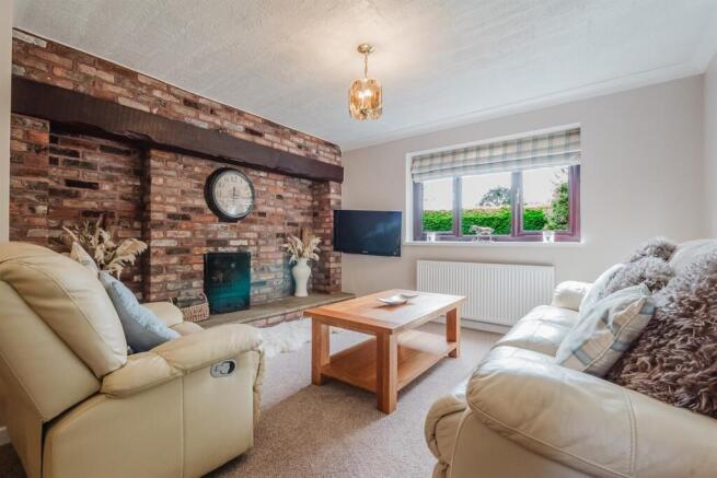 Ostlers House, Ostlers Lane, Mobberley photo 4