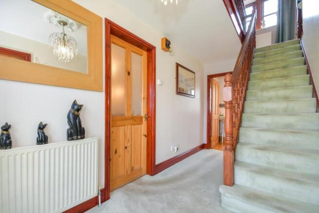 4 bed Detached for sale Image 8