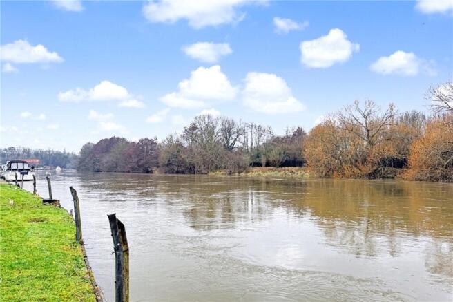 River Thames South