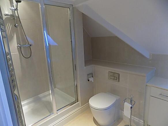 Ensuite.JPG