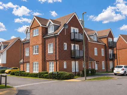 3 Hoadley Road, Horley, Surrey, RH6 8SW