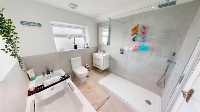 Kendal Drive Bathroom
