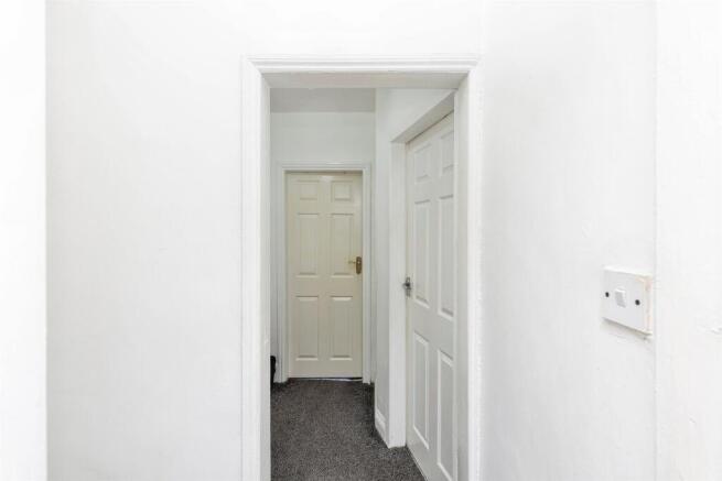 4 bed Terraced for sale Image 10