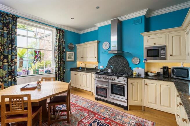 Kitchen/Breakfast Room