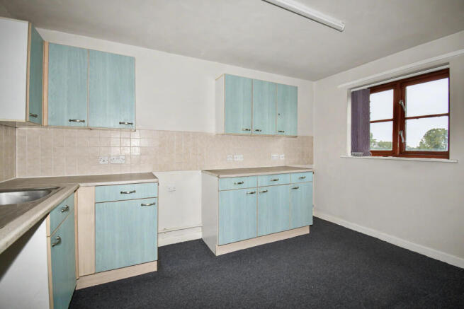 Flat 4, Crosthwaite Court, Spink Lane, Pontefract, West Yorkshire, WF8 1EB