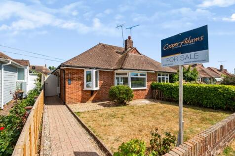 Tennyson Avenue, Rustington, BN16