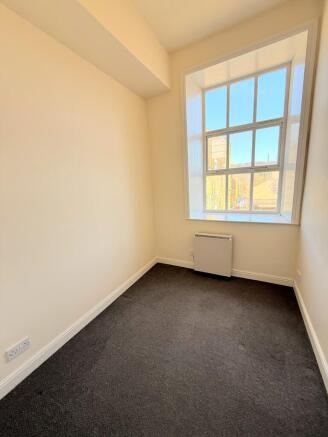 2 bed Apartment for sale Image 12