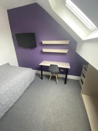 5 bed House to rent Image 12