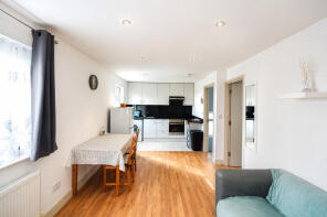 91, Carlton Avenue East, Wembley HA9 8LZ