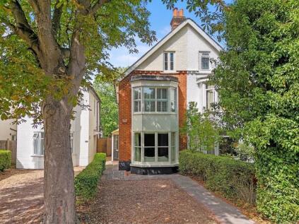 Feltham Avenue, East Molesey, KT8