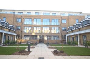 10 Flat 36, Sovereign Walk, Victoria Road, Horley RH6 7HG