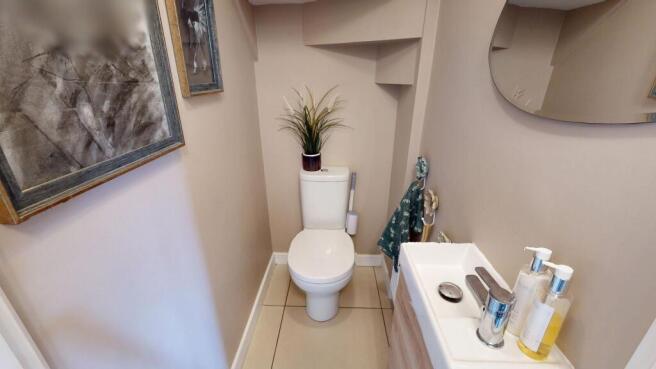 3 bed Semi-Detached for sale Image 8