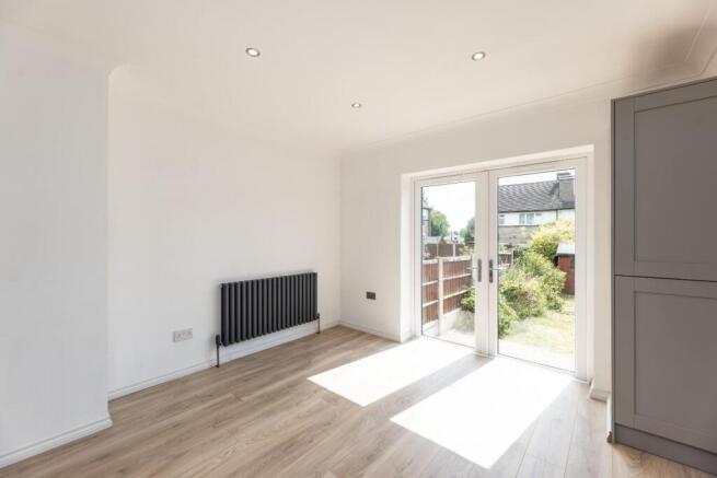 3 bed Semi-Detached for sale Image 9