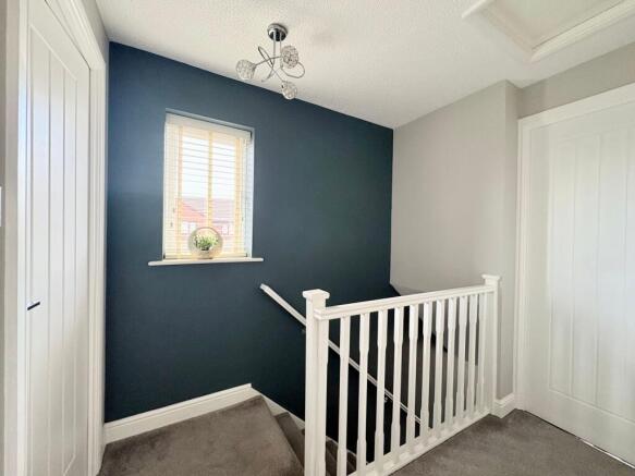 3 bed Semi-Detached for sale Image 11