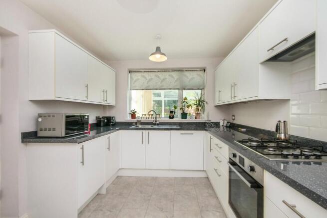 3 bed Semi-Detached for sale Image 5
