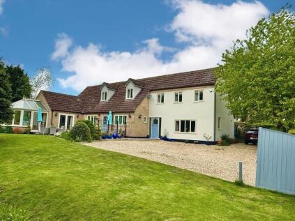 Substantial Home and Plot in a Conservation Area