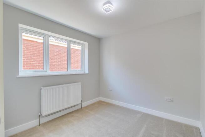 2 bed Detached Bungalow for sale Image 8