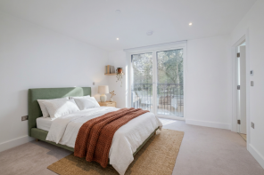 Flat 2, 61 Avebury Mansions, Woodside Avenue, Hornsey, London N10 3JA