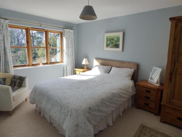 Bedroom 2.JPG