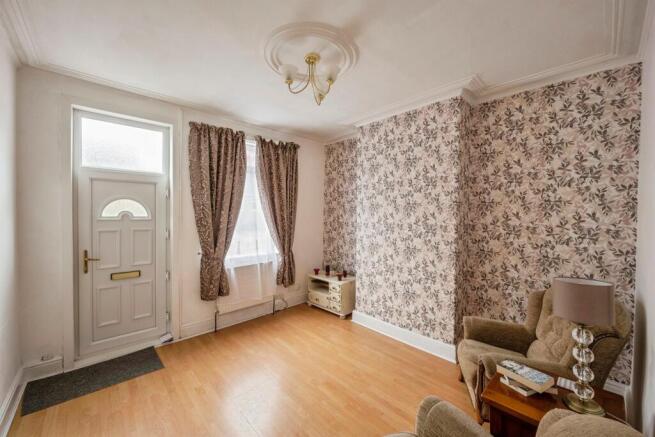 2 bed Terraced for sale Image 5