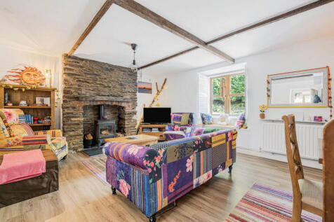 Knighton Road, WEMBURY, South Devon