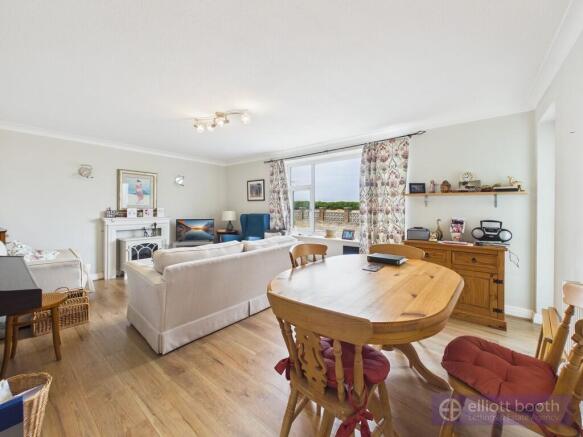42 Crescent Court  photo 4