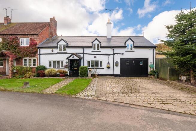 4-bed house on Windmill Lane, Ladbroke, Southam, £650,000