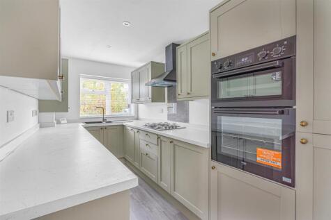 Goswell End Road, Harlington