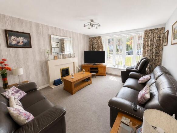 3 bed Detached Bungalow for sale Image 4