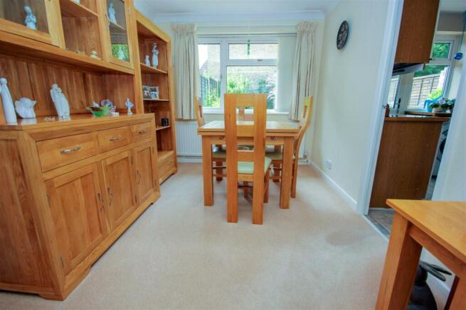Dining Room.jpg