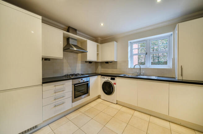 1420746-2-699f0f0...