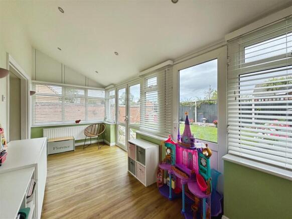 3 bed Detached for sale Image 10