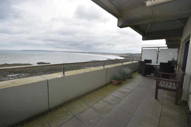balcony 2
