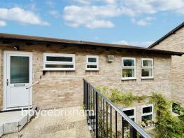 13, Yew Close, Brixham TQ5 0SE