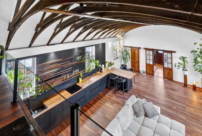 Lounge / Kitchen