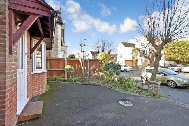 Driveway/Parking