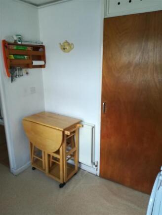 lee kitchen no 2.jpg