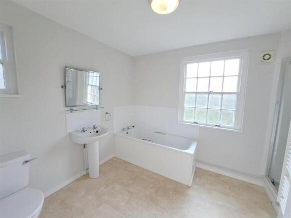 Bathroom.jpg
