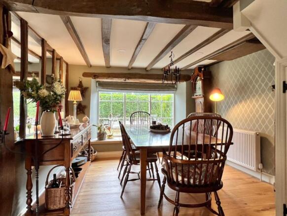 5 bed Terraced for sale Image 10