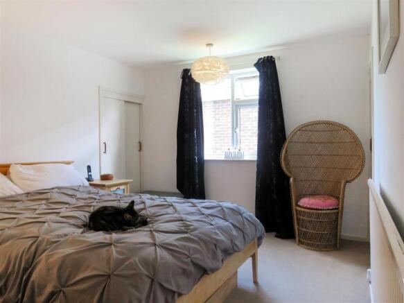 Bed 1.JPG