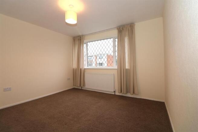 Bedroom 1.JPG