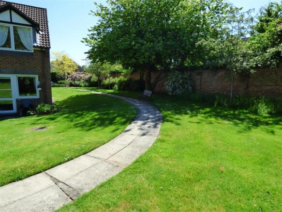 Haldenby garden 2.jpg
