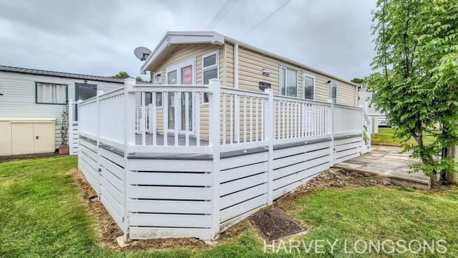 Swift Atlantique holiday home with wraparound deck