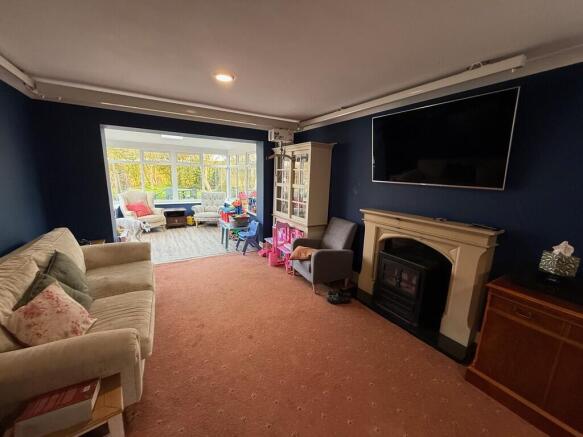 Lounge 1