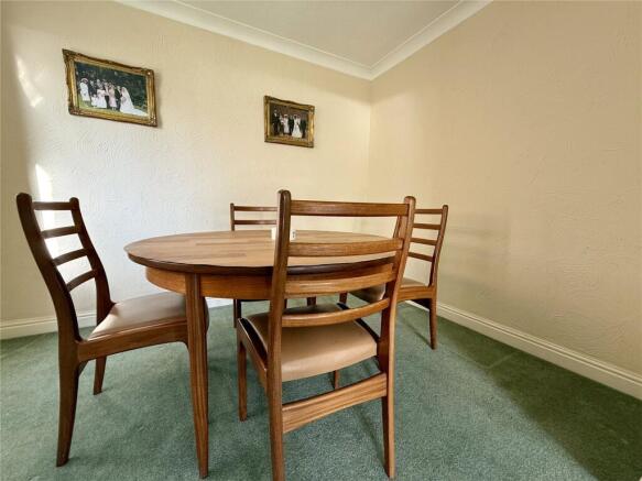 2 bed Apartment for sale Image 12