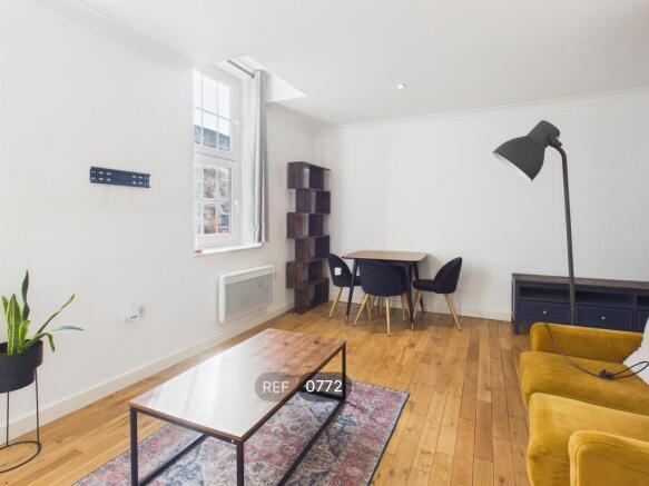 Kitchen & Living area