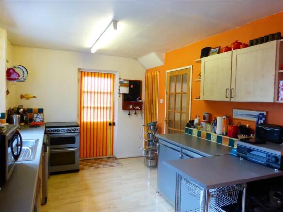 Photo 3