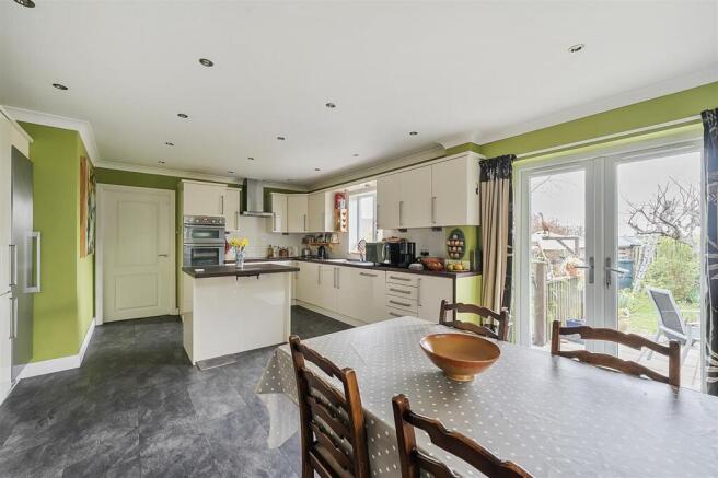Kitchen / Dining Room