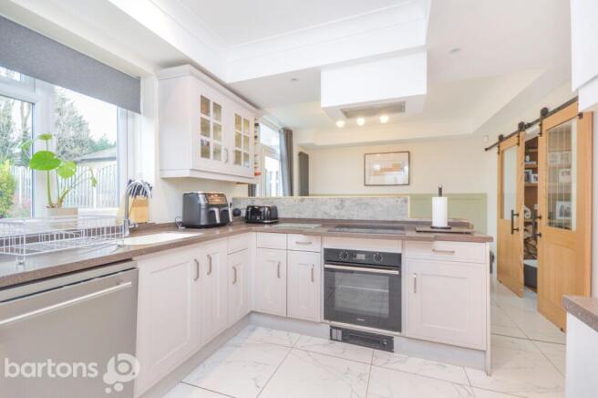 3 bed Semi-Detached for sale Image 5