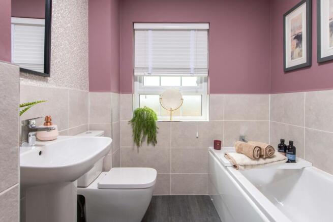 4 bed Detached for sale Image 10